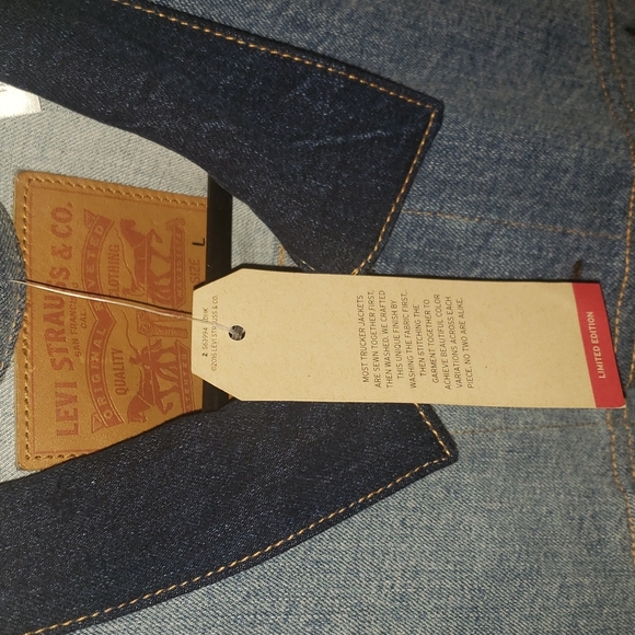 Brand New Levis Limited Edition Denim Jacket Size L - Picture 3 of 4
